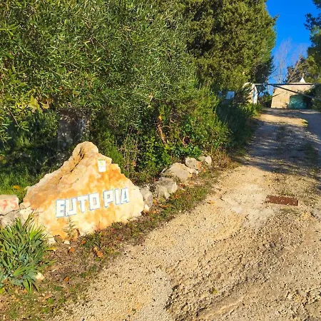 Trullo Rosa Bianca Villa *